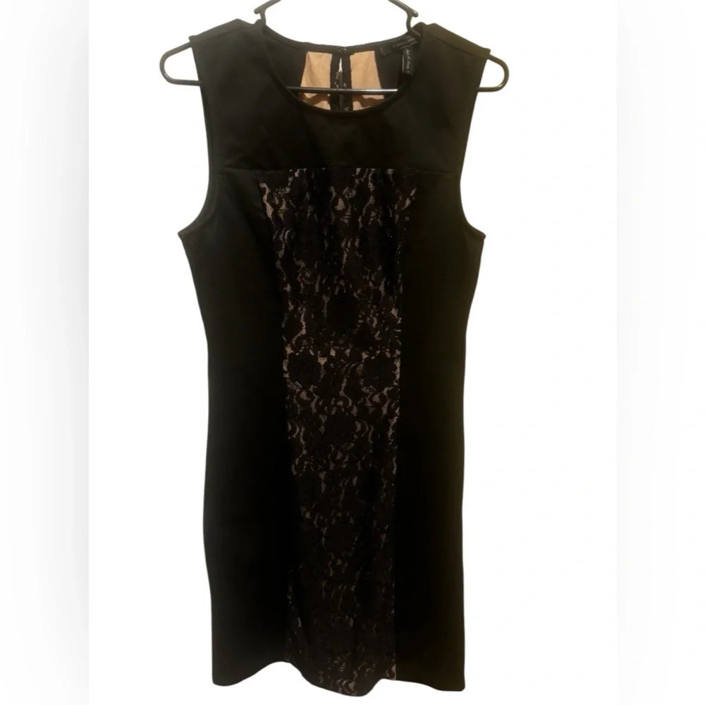 BCBG Maxazria Women’s Sleeveless Black Lace Sheath Center Dress Sz M